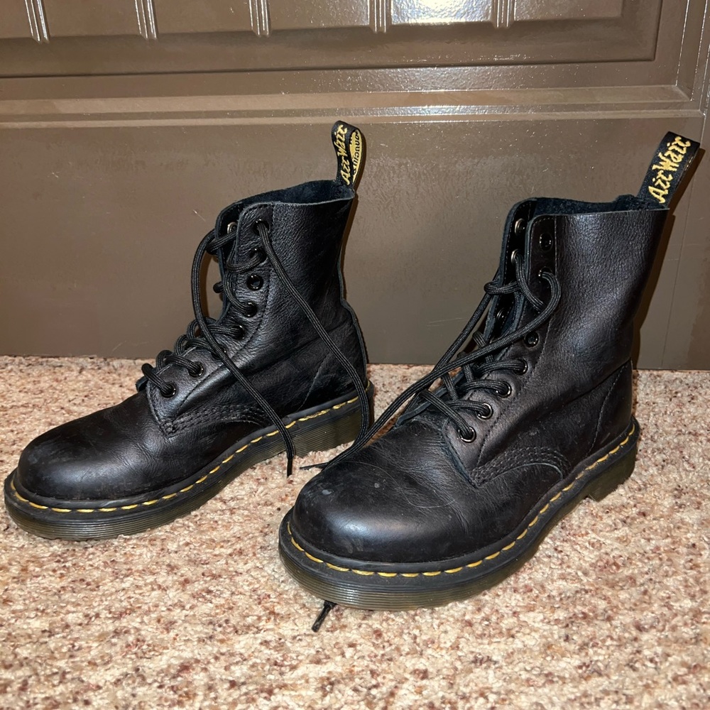 Black Lace up Dr.Marten Boots